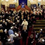 Visita de Benedicto XVI a la Sinagoga de Roma. Los “hermanos mayores” les despiden con un rechazo explícito del Cristo